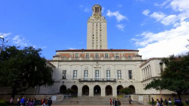 The main building of University of Texas at Austin