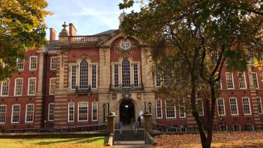 Photograph of the Sir Frederick Mappin Building