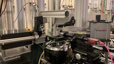 A close-up of the I13-1 Coherence Beamline location where the sample is mounted ready for analysis