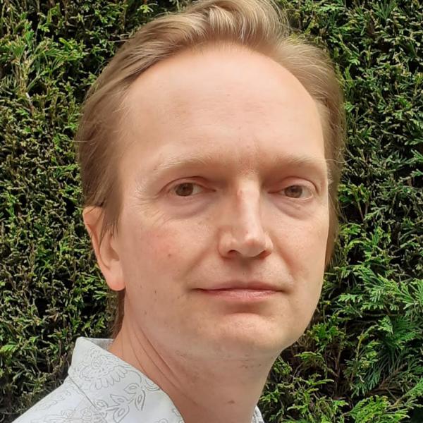 Profile picture of Dr Warren Pearce
