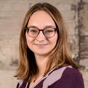 Faye Perry Profile Picture