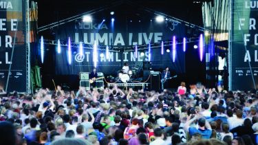 A crowd of people at Tramlines festival