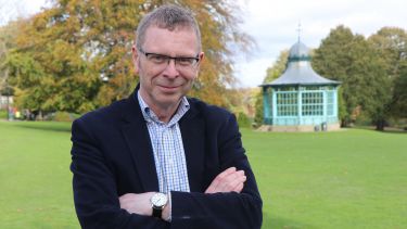 Picture of staff member Prof Simon Bulmer in Western Park