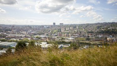 Photo of the landscape of Sheffield on a cloudy day
