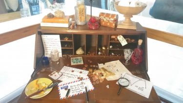 A display of objects as part of the uses of literacy revisited exhibition