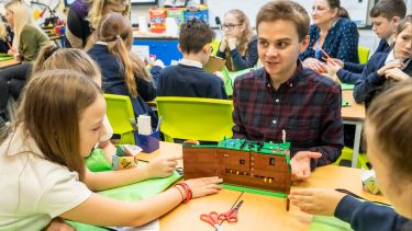 Materials Science and Engineering PhD student James Mansfield explains the geological disposal of nuclear waste to primary school children