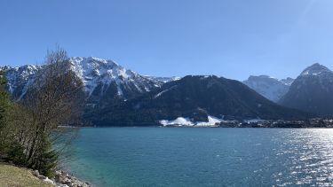 Kaisergebirge mountain range and lake
