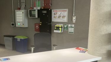 The Wave defibrillator location 