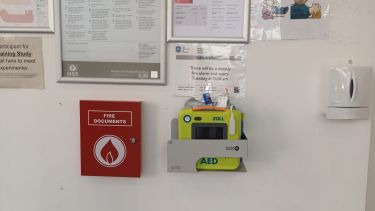 Location of AED in Cathedral Court