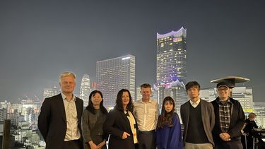 Alumni guests at Management School alumni meet up on a rooftop bar in Tokyo November 023