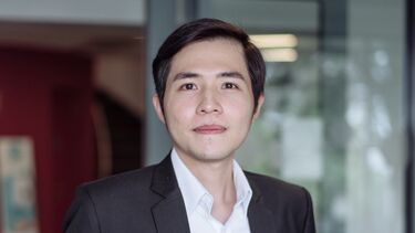 Thach Nguyen.