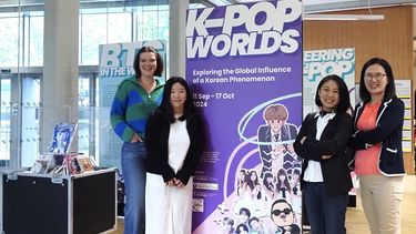 The KPop exhibition with a group photo 