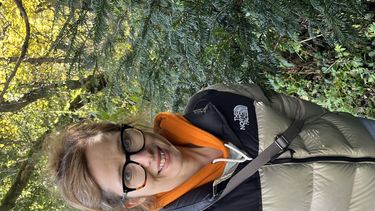 Dr Julie Ellis