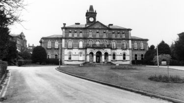 Black-and-white photograph of he exterior of Middlewood Hospital, formerly known as "South Yorkshire Asylum"