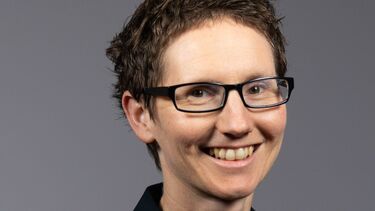 Headshot of Anna Rowe