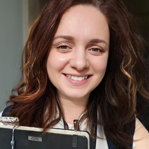 Profile picture of Anastasia Karpunina smiling at the camera