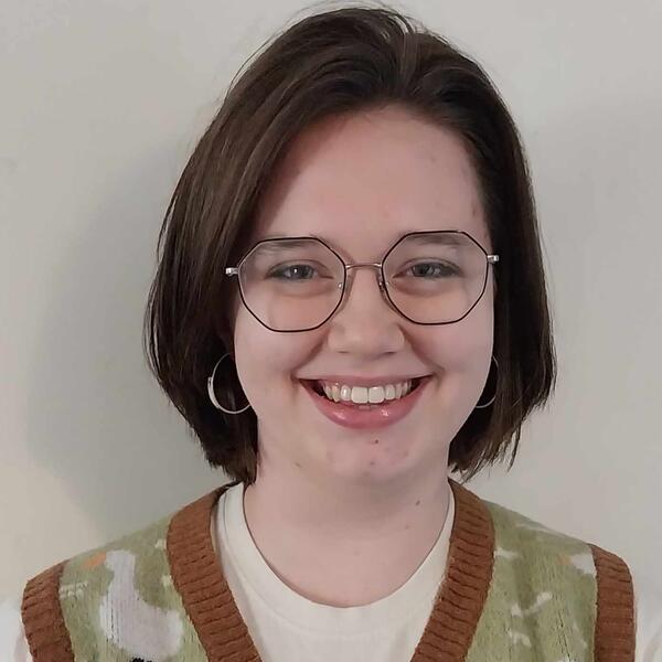 Profile picture of Emily Jane Blackburn profile photo