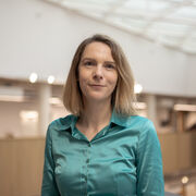Headshot of Kate Dommett