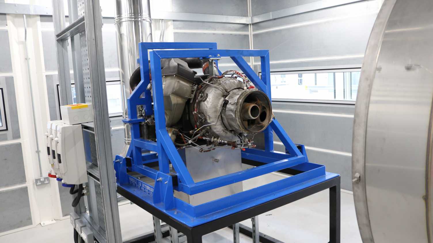 Thumbnail for Sustainable aviation fuels to be driven by new Boeing and University of Sheffiel…