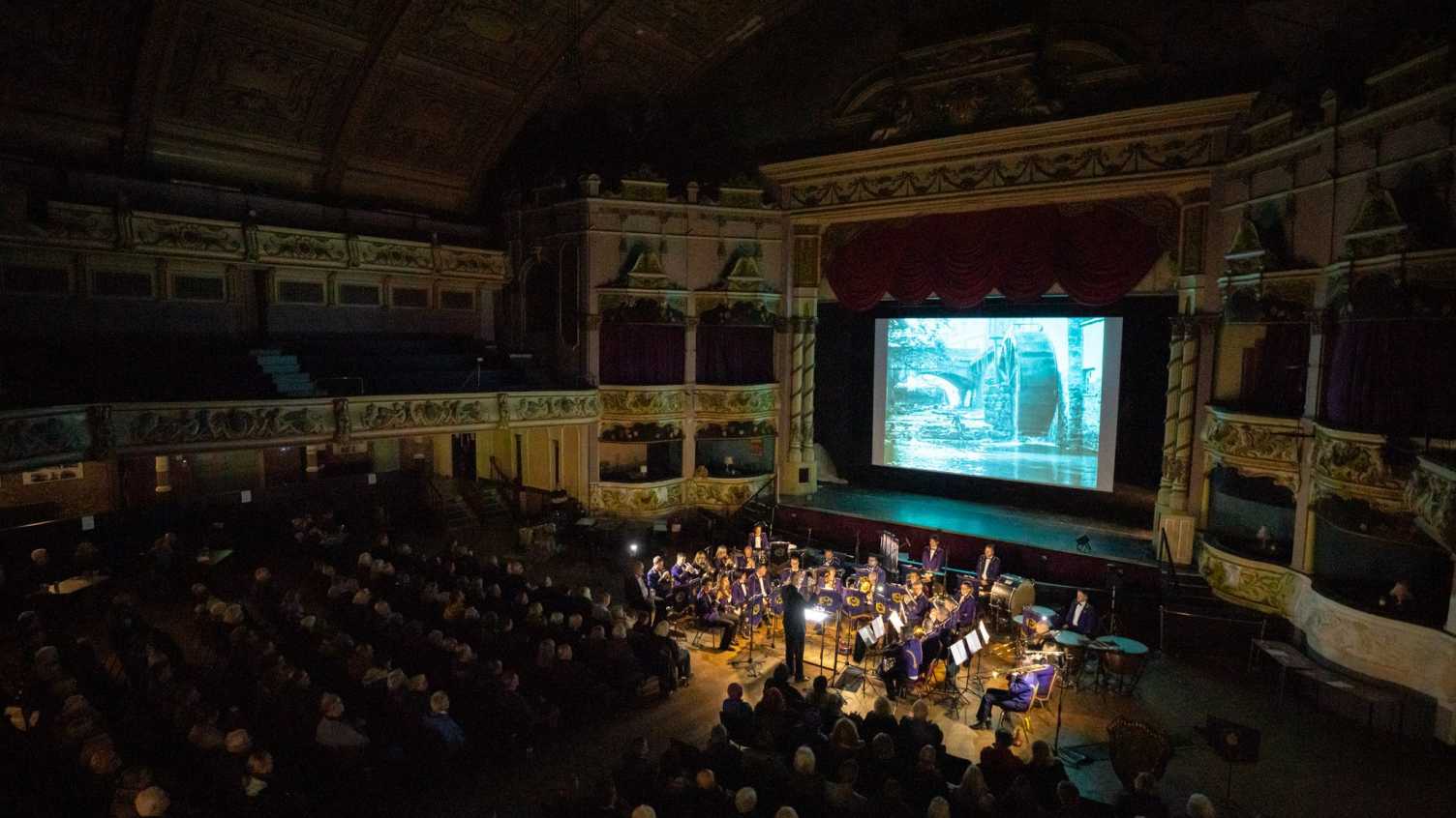 Thumbnail for Restoration of iconic seaside theatre honoured by King | News 